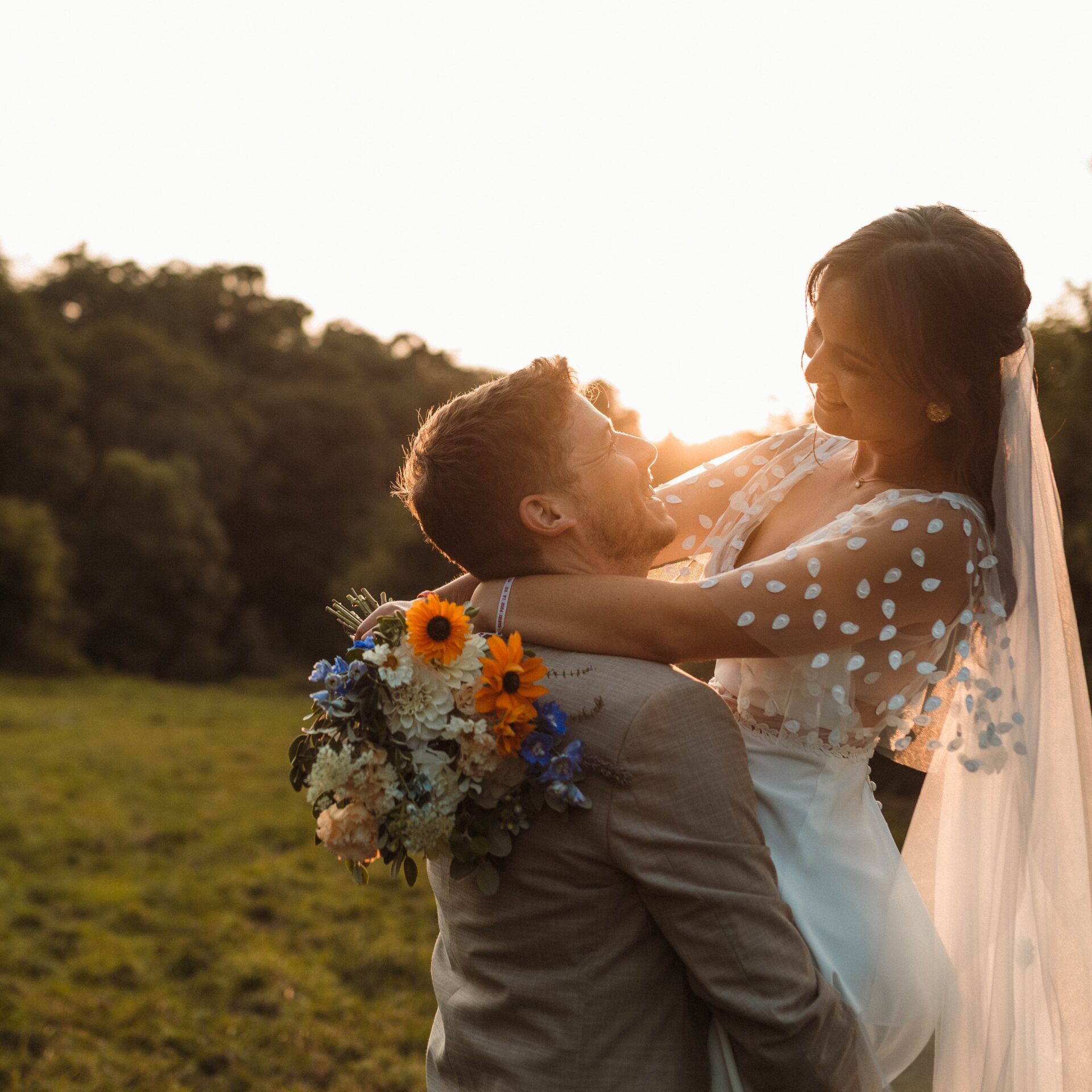 Célia & Vincent - couple mariage La Vallée de la Roche