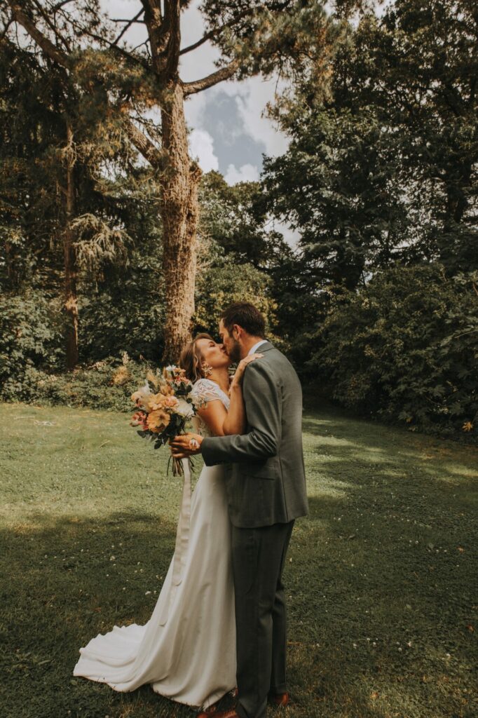 Léa et Thomas se marient au Manoir sainte marie