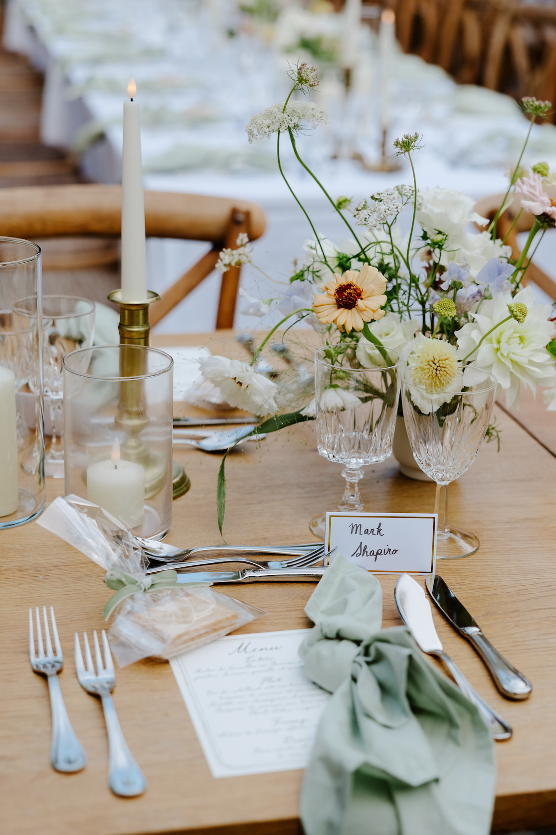 Décoration florale de mariage en Normandie avec les herbes hautes