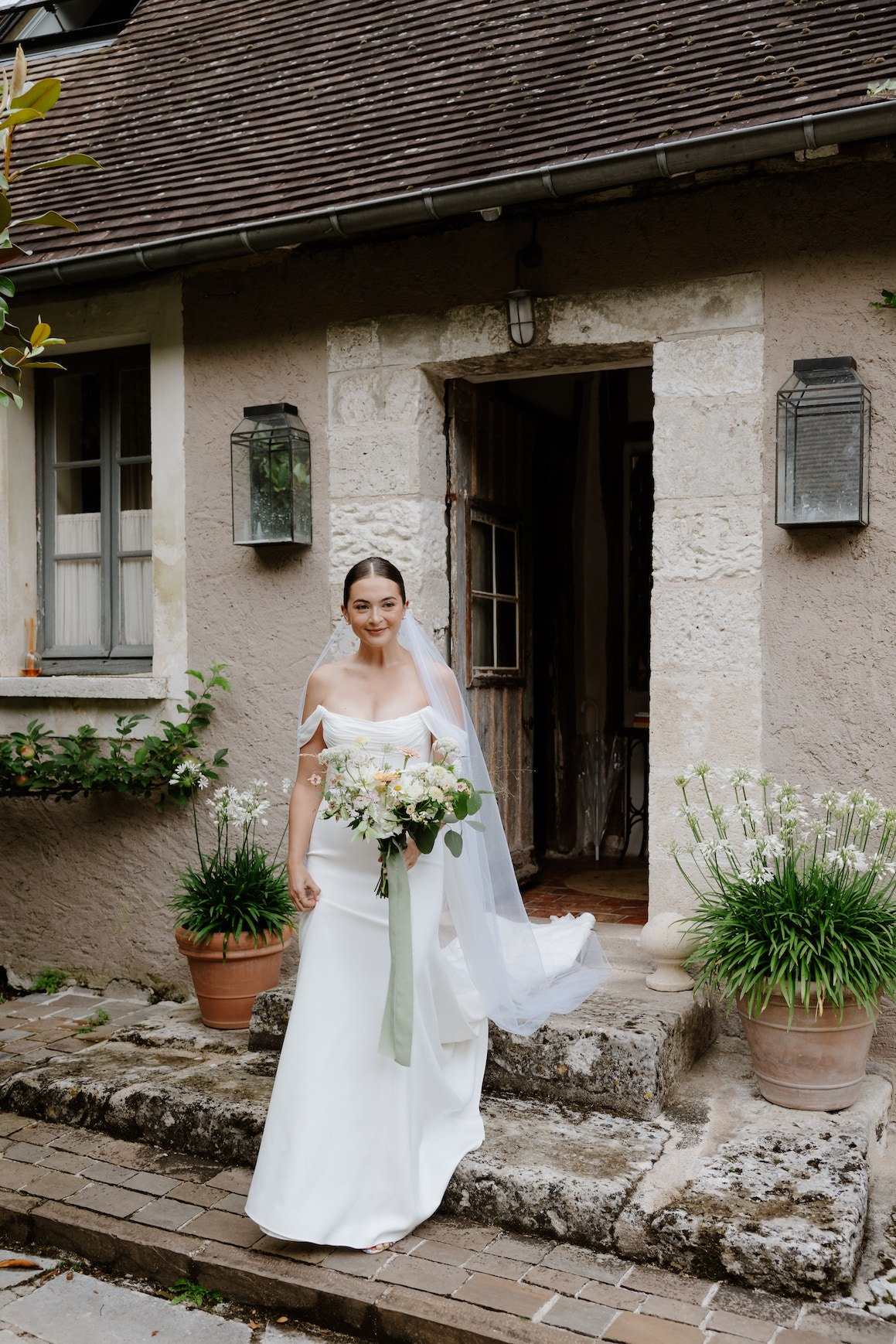 Décoration florale de mariage en Normandie avec les herbes hautes